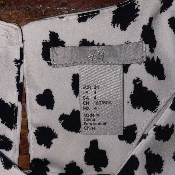 H&M Leopard Print Top - Picture 3 of 6